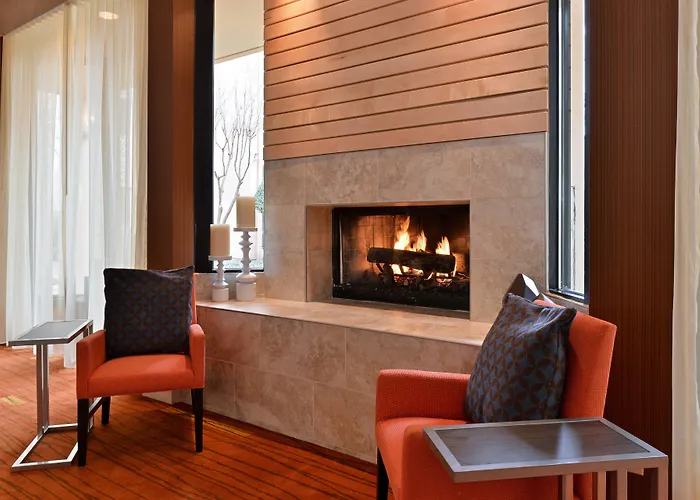 Courtyard By Marriott Dallas Northwest